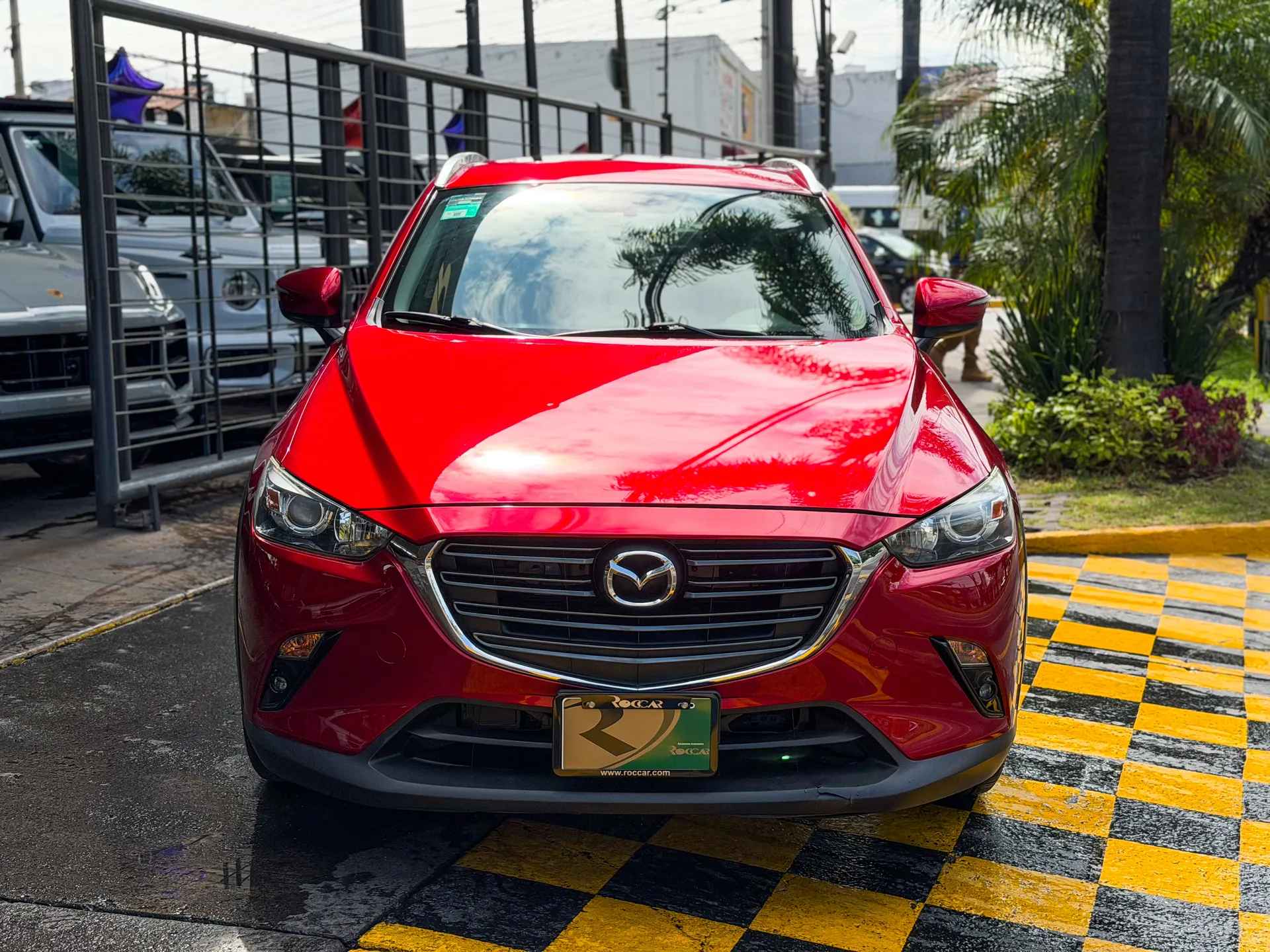 Car image 3