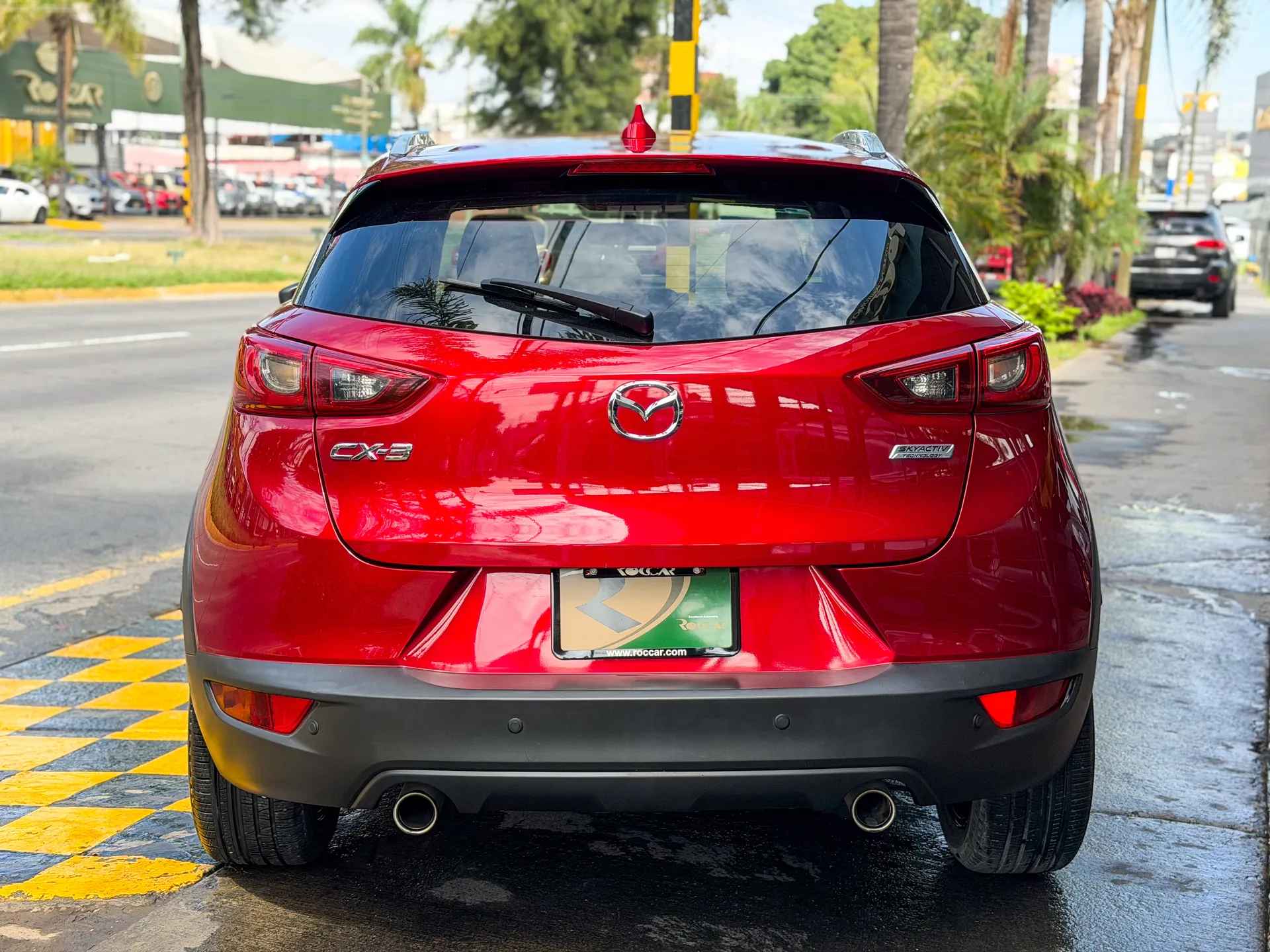 Car image 8