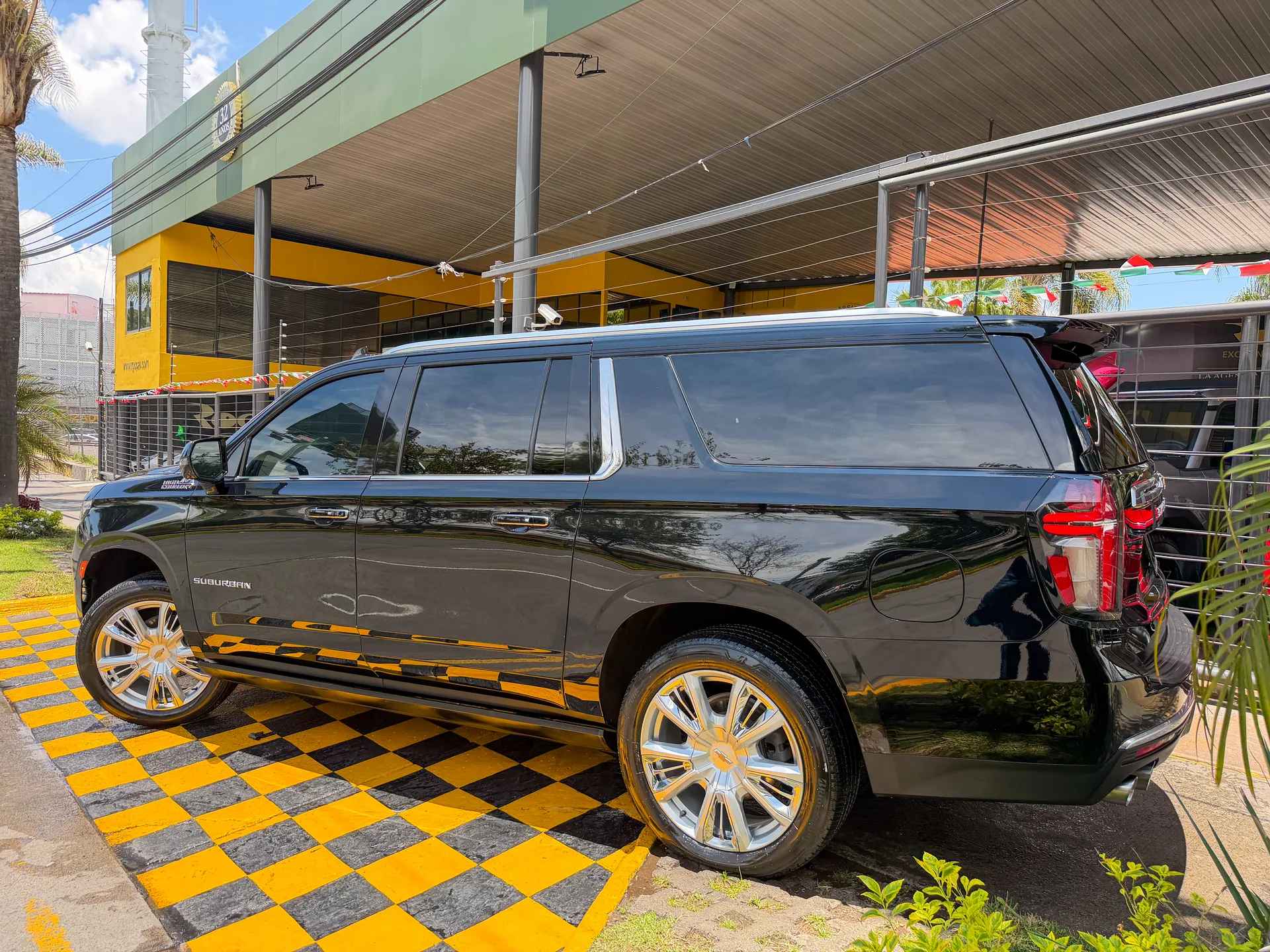 Car image 6