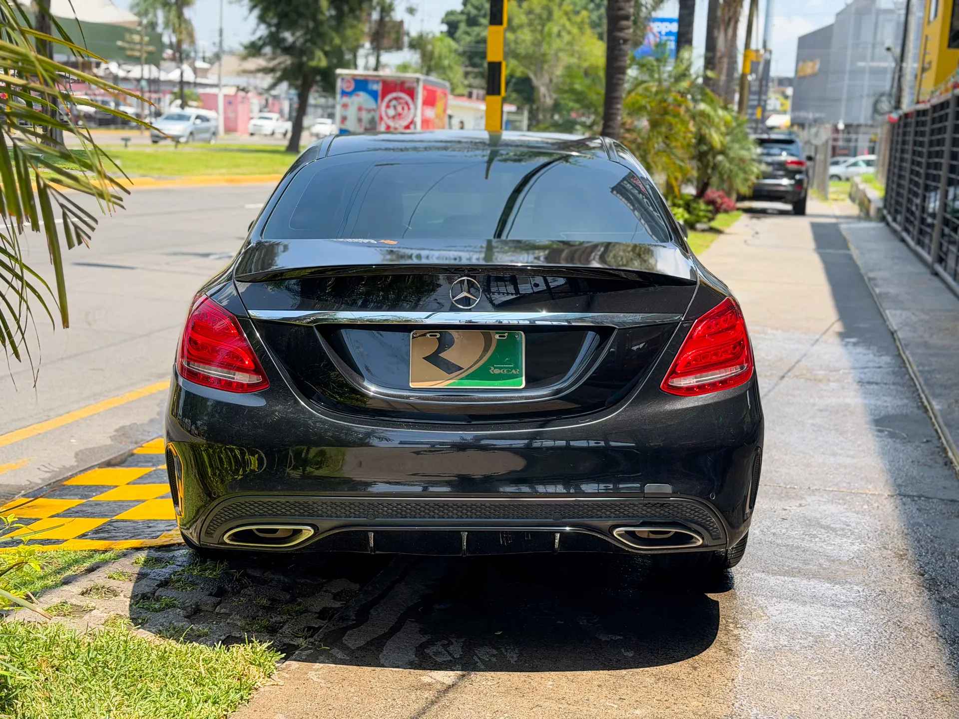Car image 8