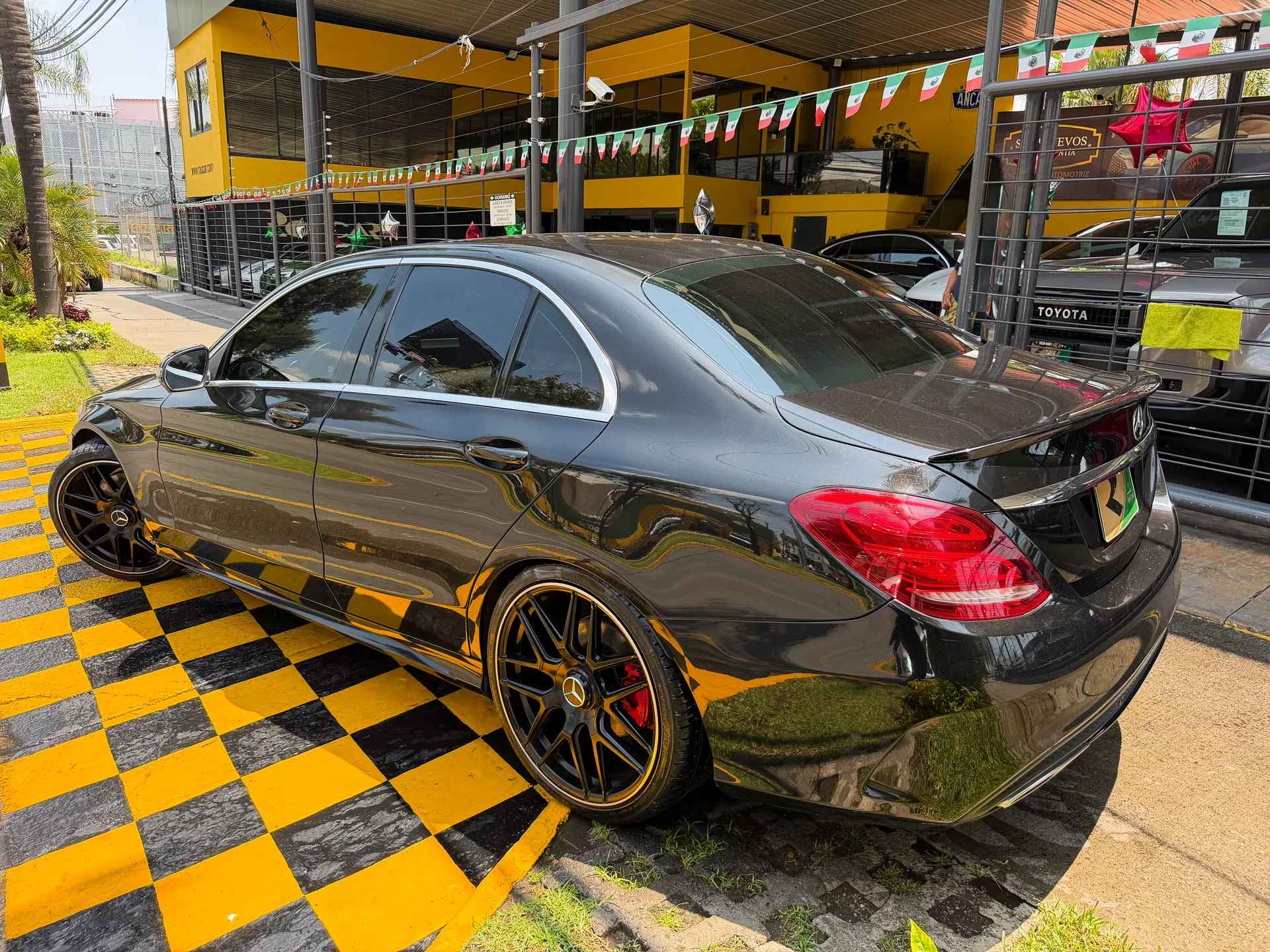 Car image 6