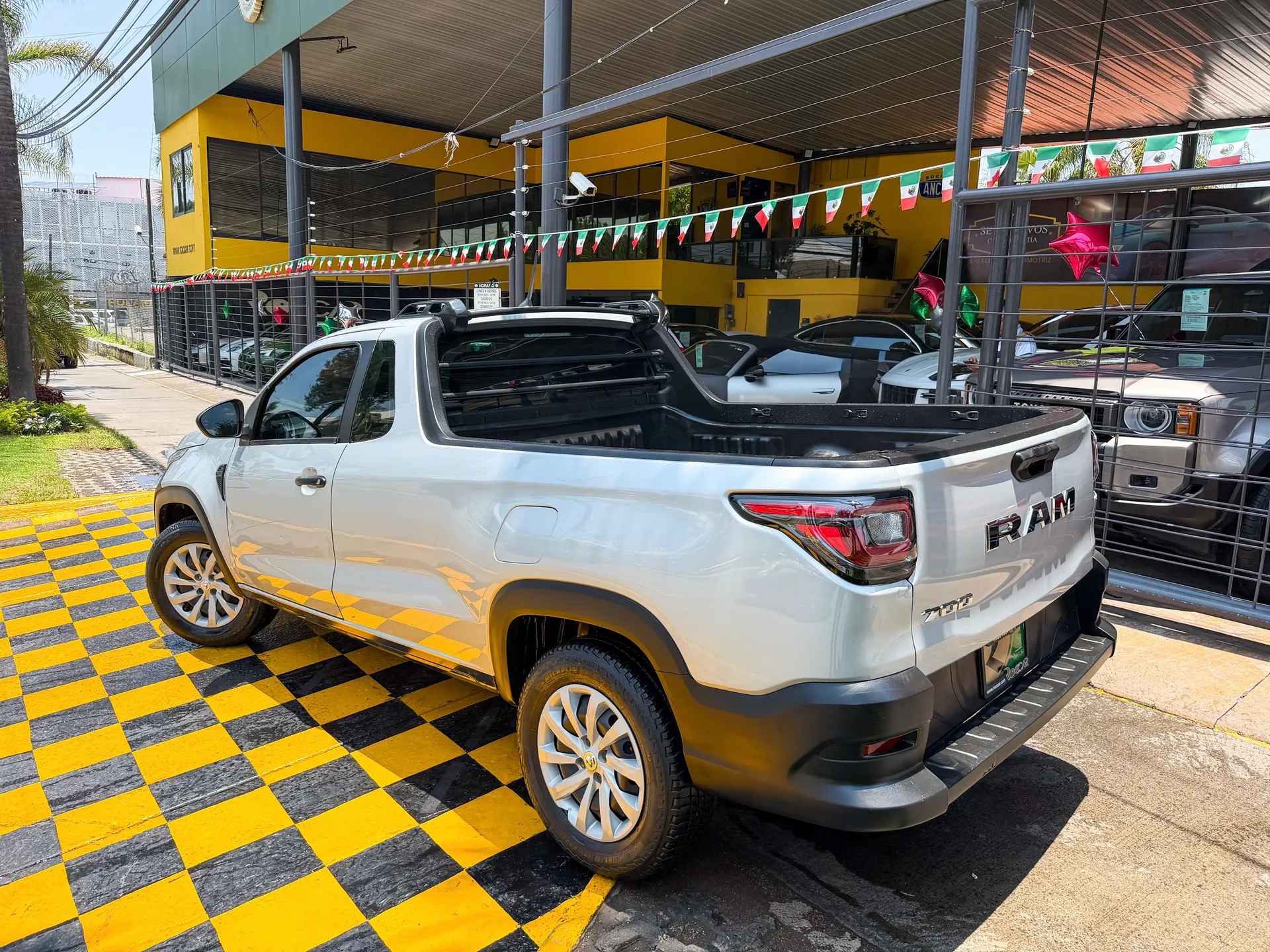 Car image 6