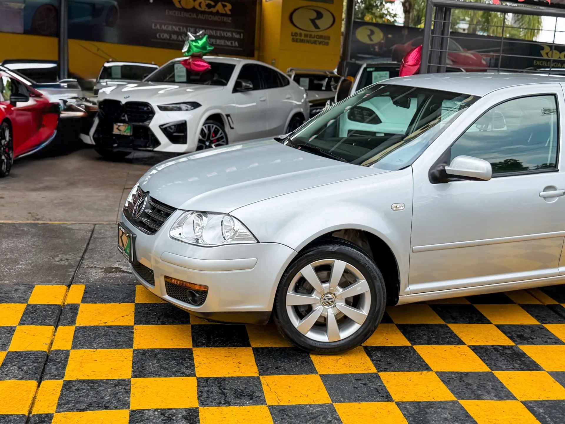 Car image 2