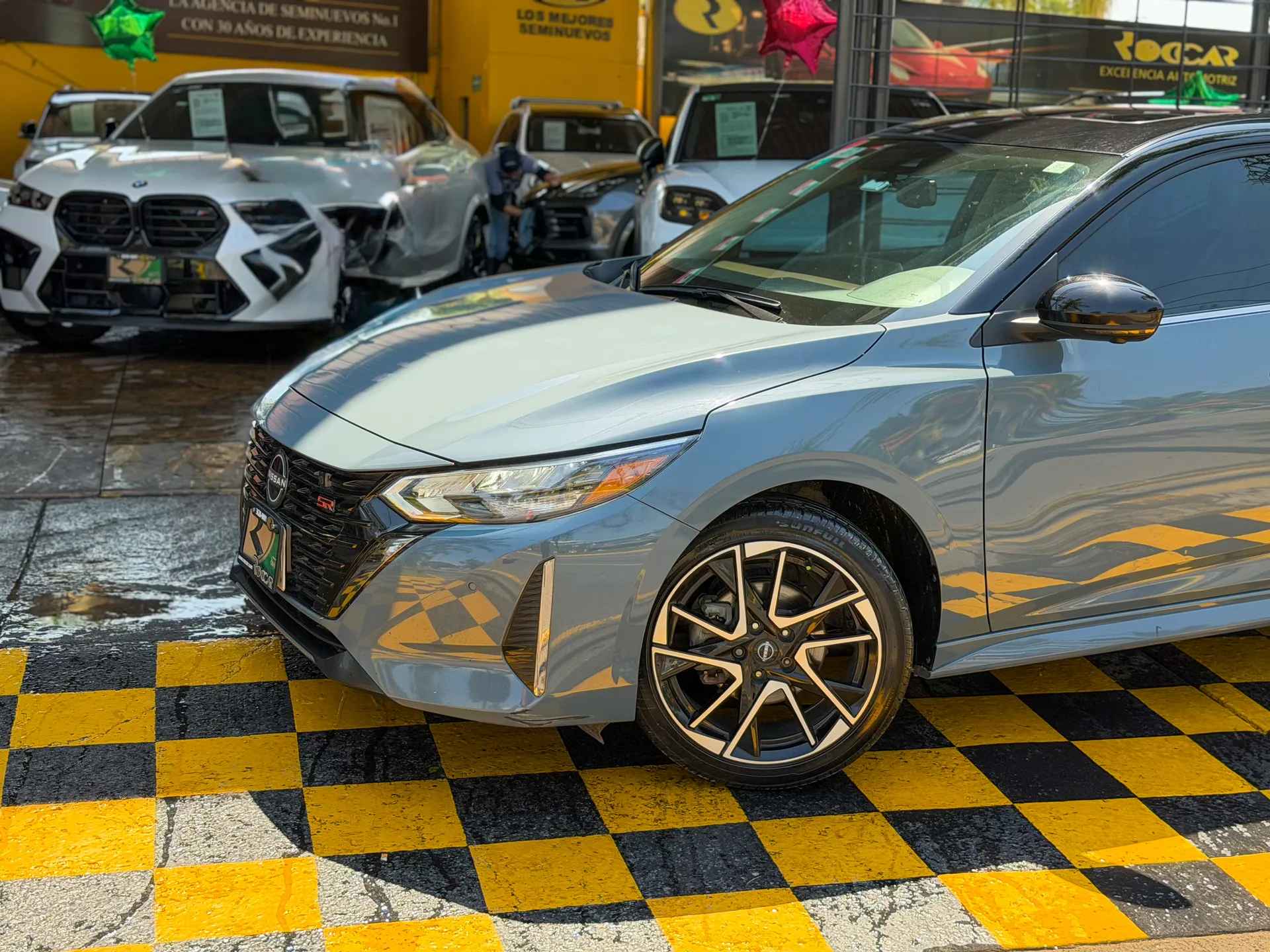 Car image 2