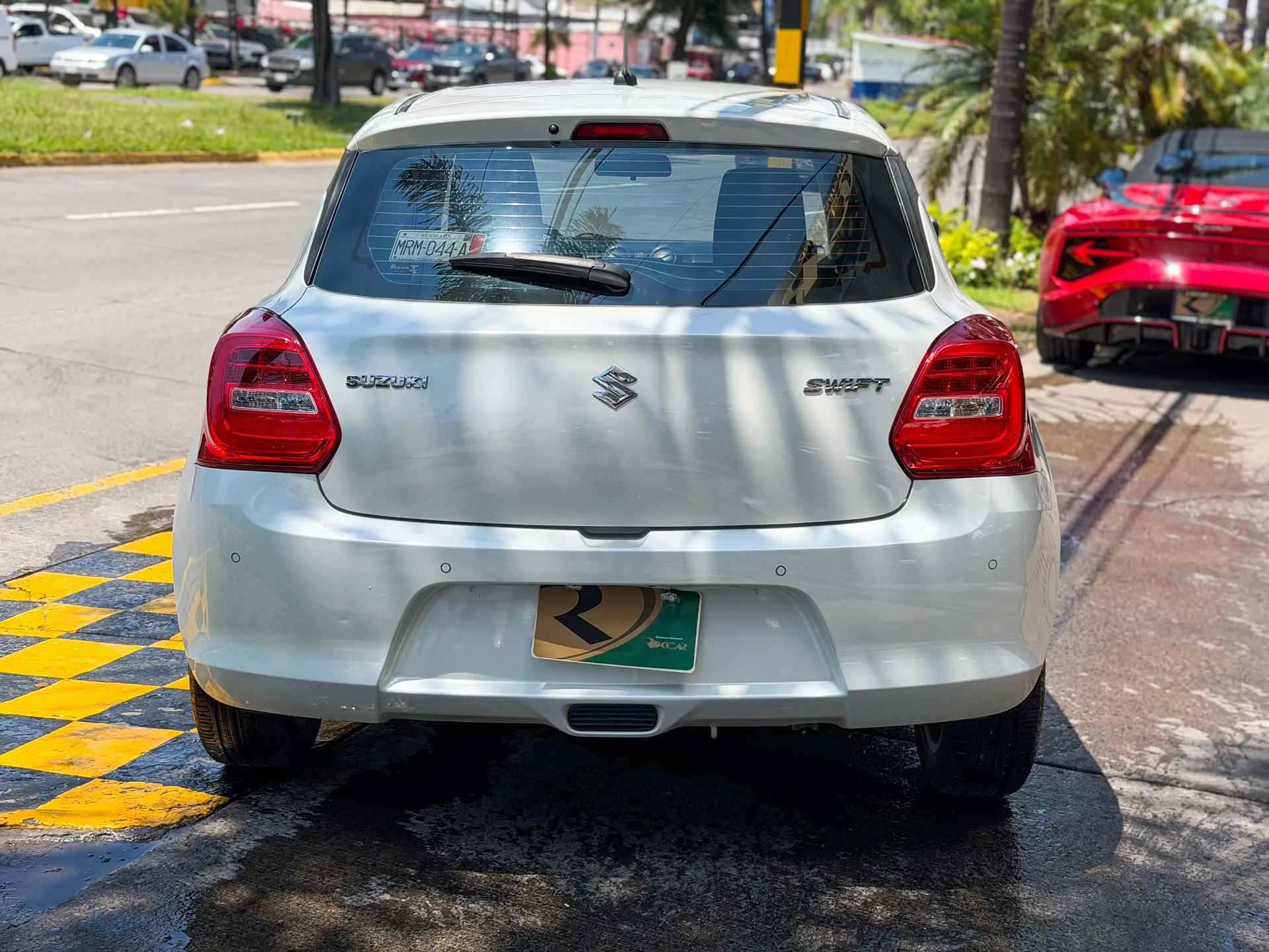 Car image 8