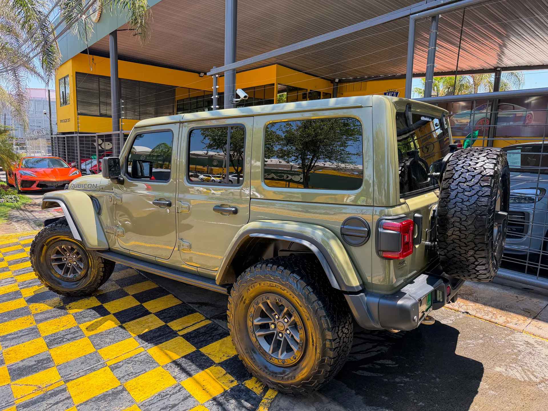 Car image 7