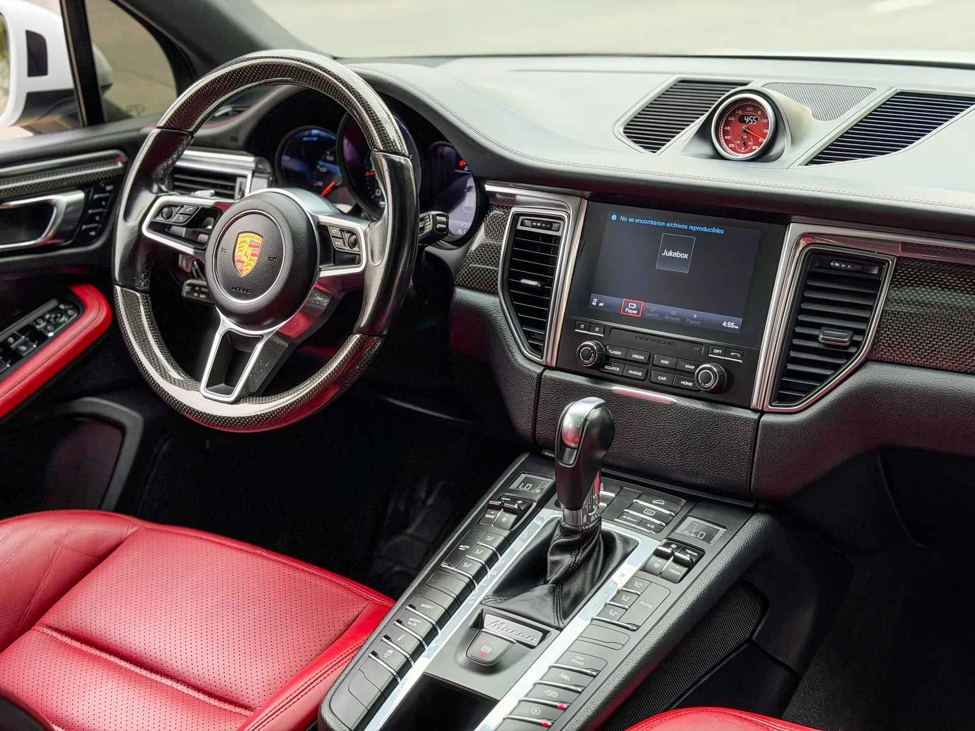 Car image 17