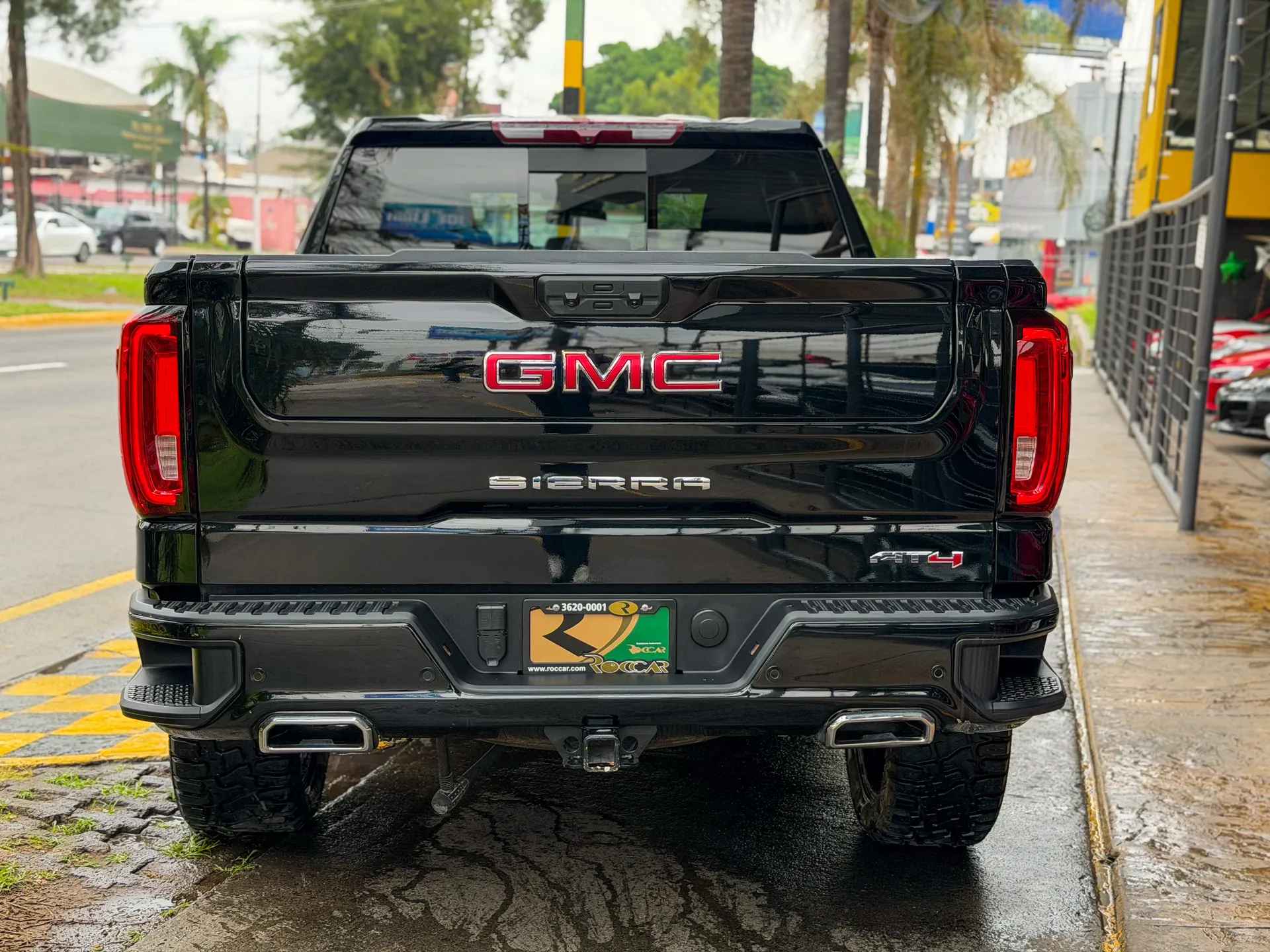 Car image 9
