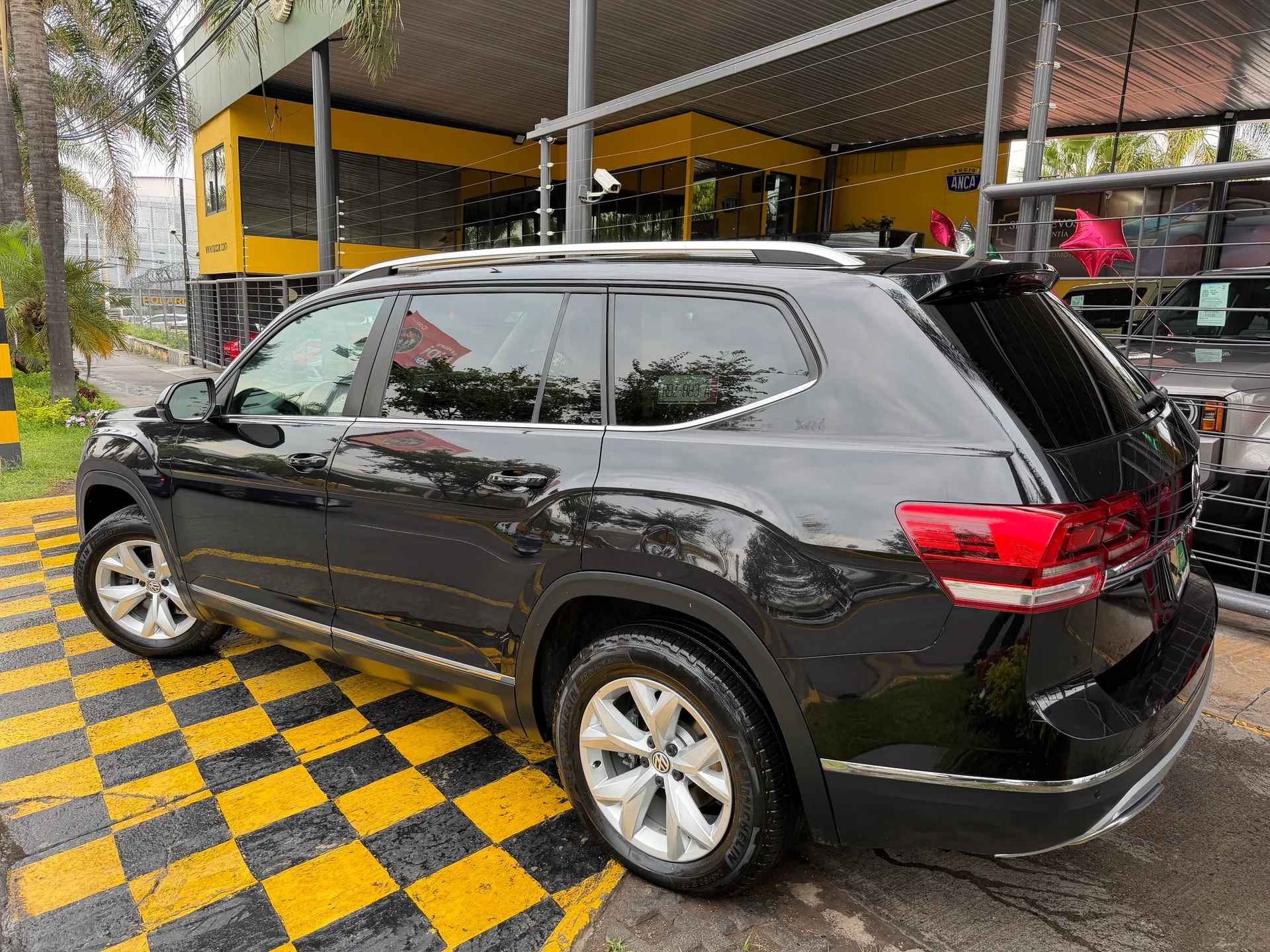 Car image 6