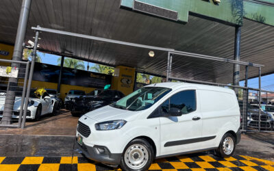 FORD TRANSIT COURIER 2023
